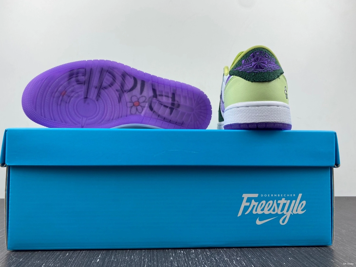 Low (2023) 1 FD9665-351 OG - Jordan Retro Doernbecher 1210